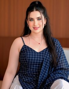 Escorts in Luxus Grand Hotel Lahore