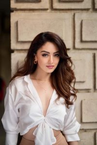 Escorts in Valencia Town Lahore